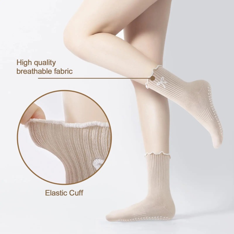 Professional Yoga Socks, Cotto - огляд і ціна Pilates & Yoga Unleashed Studio Tuckahoe