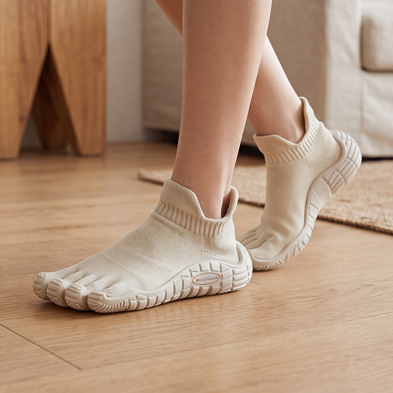 GallonShark Five-Toe Sock Bare - огляд і ціна Pilates Yoga Footwear